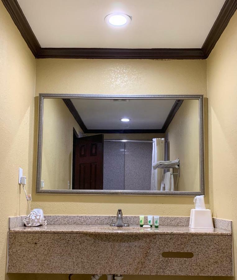 Journey Inn Марион Екстериор снимка